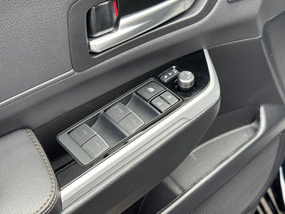2025 Toyota Sienna Platinum 7 Passenger