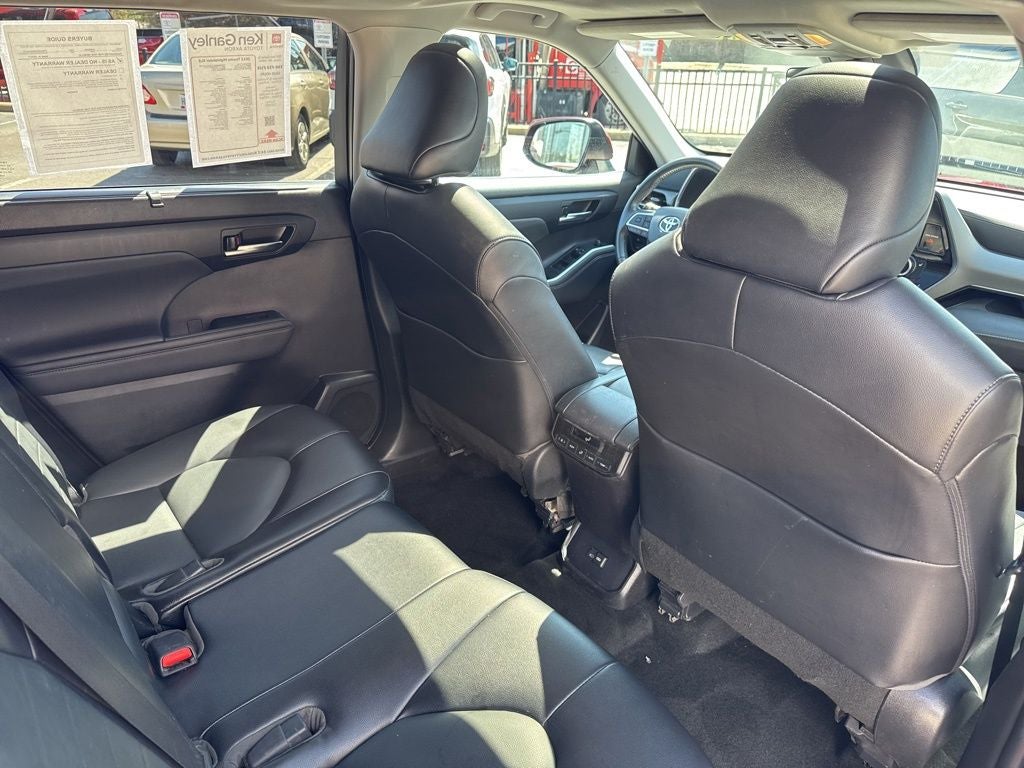 2022 Toyota Highlander XLE