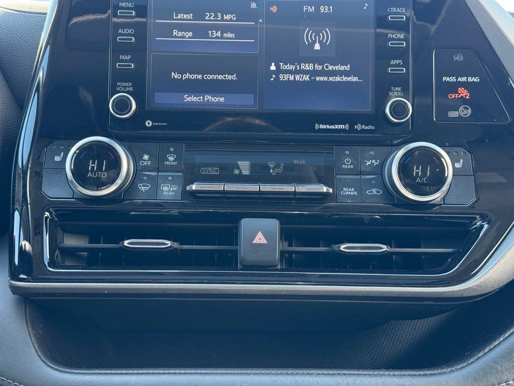 2022 Toyota Highlander XLE