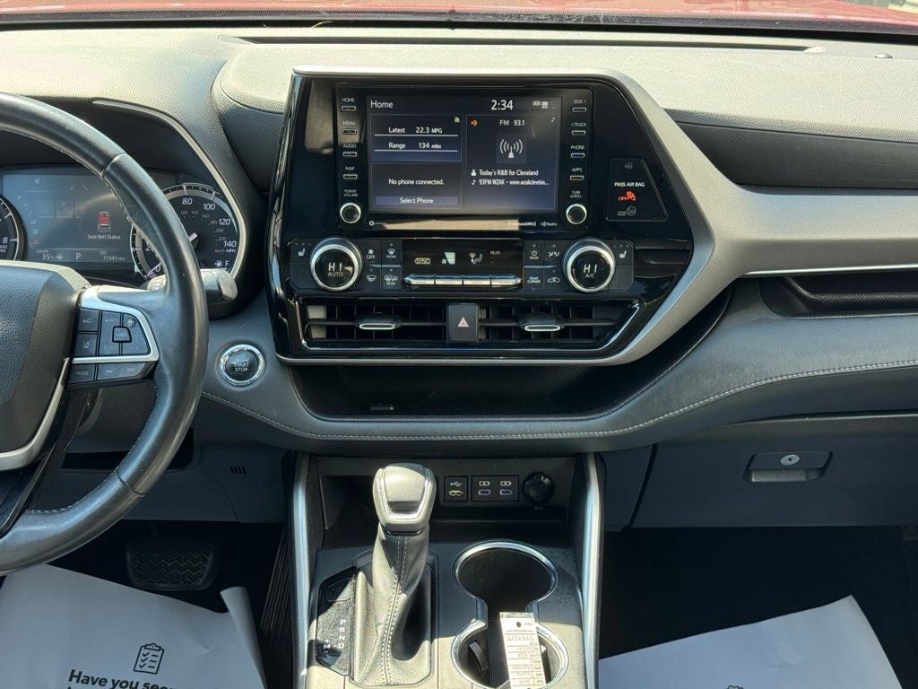 2022 Toyota Highlander XLE