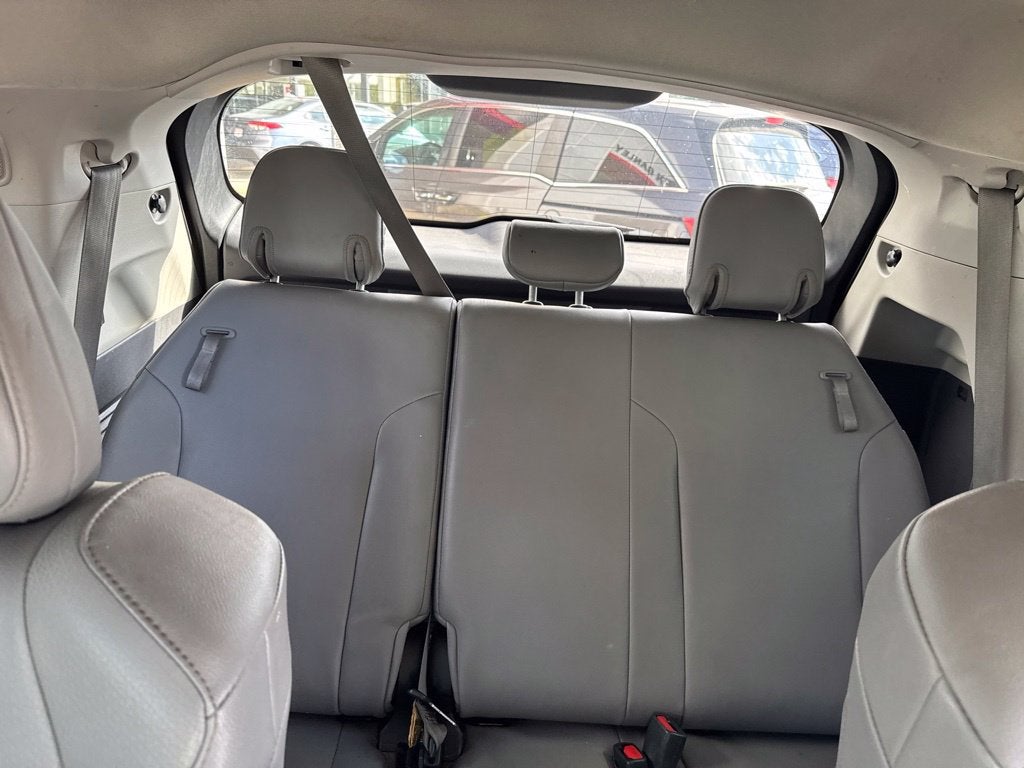 2022 Toyota Sienna XLE 7 Passenger