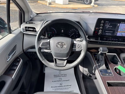 2022 Toyota Sienna XLE 7 Passenger