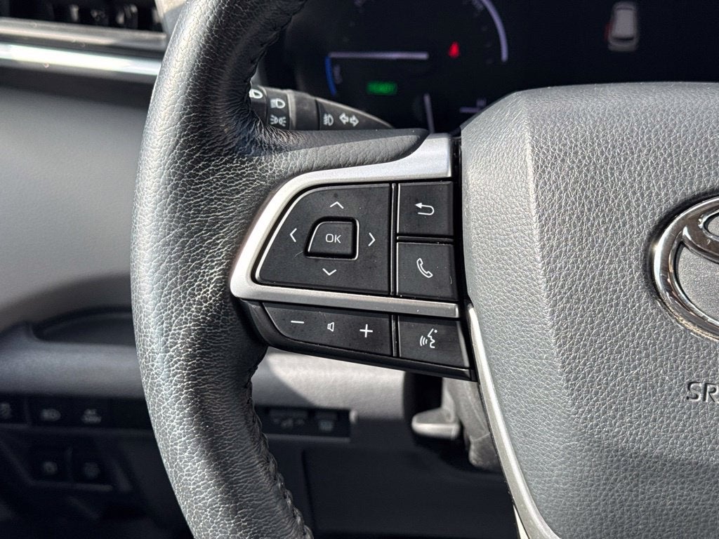2022 Toyota Sienna XLE 7 Passenger