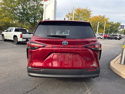2022 Toyota Sienna XLE 7 Passenger