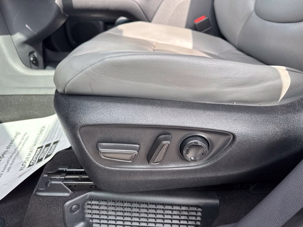 2022 Toyota Sienna XLE 7 Passenger