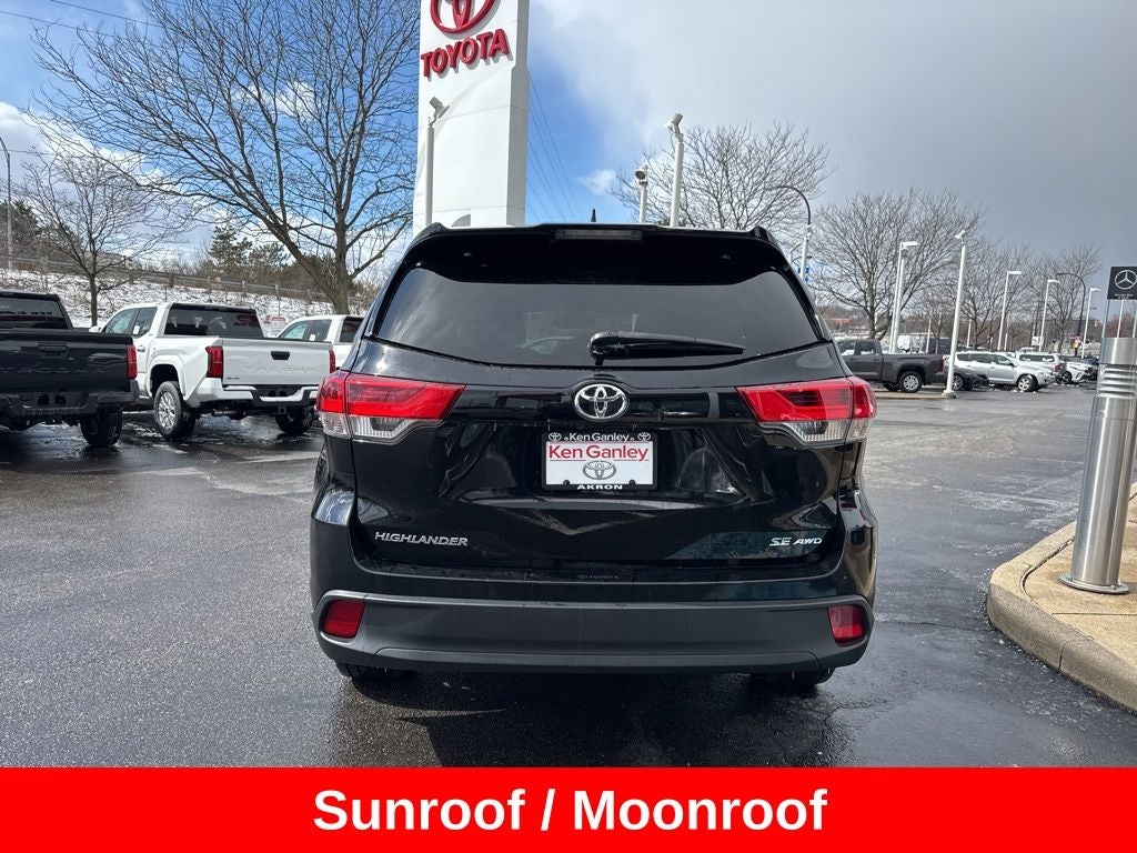 2018 Toyota Highlander SE
