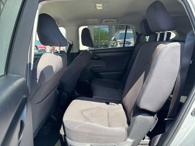 2025 Toyota Highlander LE