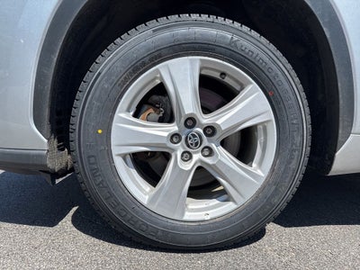 2025 Toyota Highlander LE