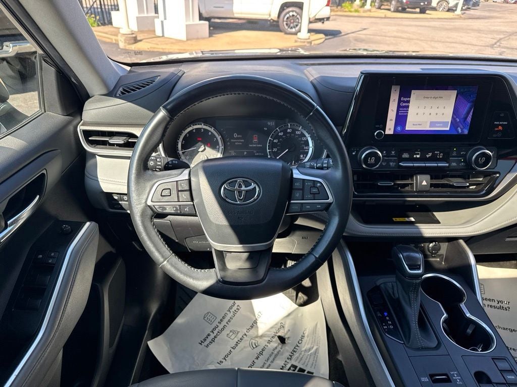 2023 Toyota Highlander XLE