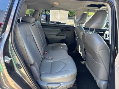 2023 Toyota Highlander XLE