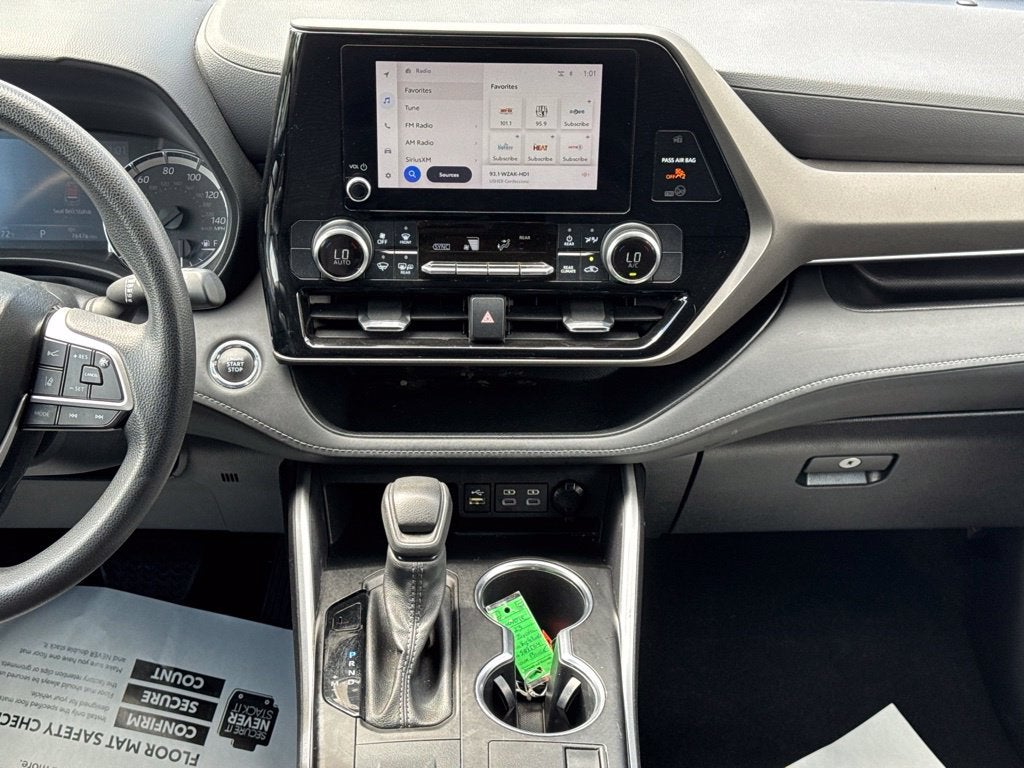 2023 Toyota Highlander L