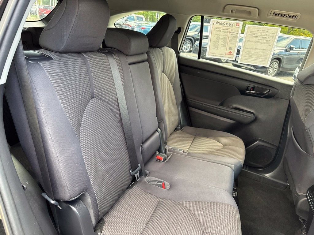 2023 Toyota Highlander L