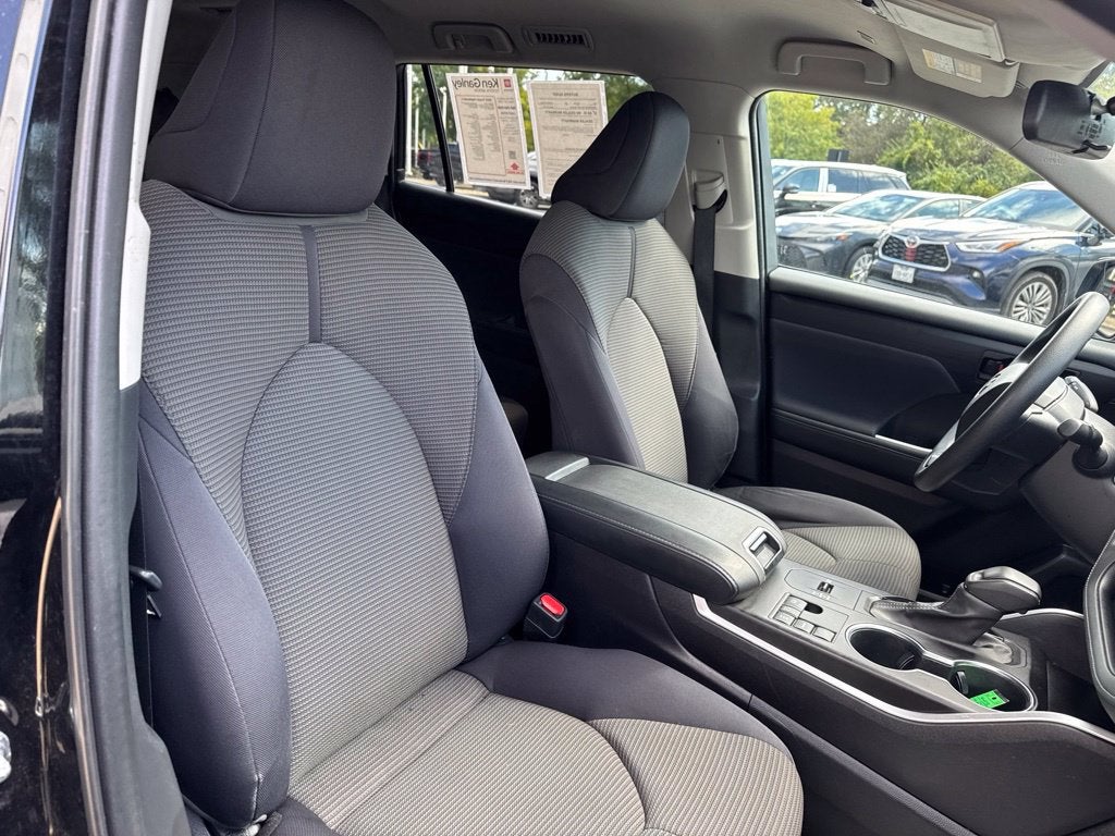 2023 Toyota Highlander L