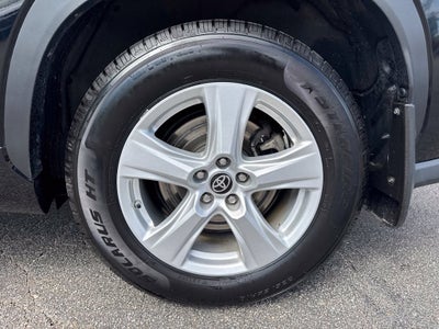 2023 Toyota Highlander L
