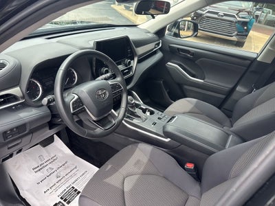 2025 Toyota Highlander LE