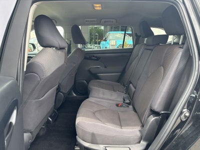 2025 Toyota Highlander LE