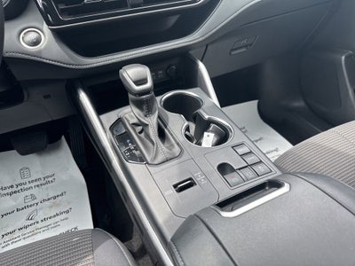 2025 Toyota Highlander LE