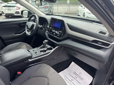 2025 Toyota Highlander LE