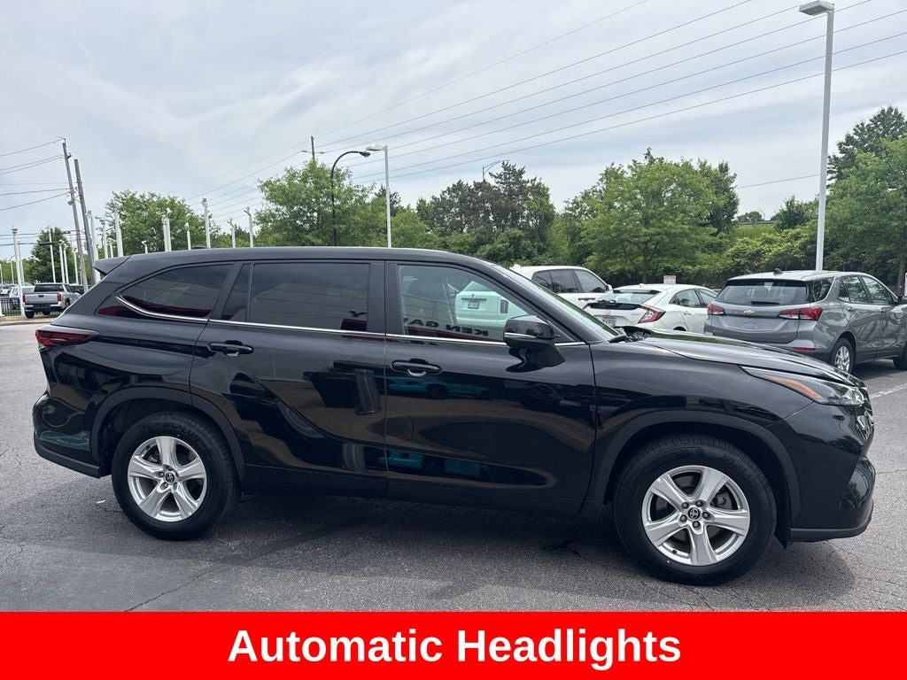 2025 Toyota Highlander LE