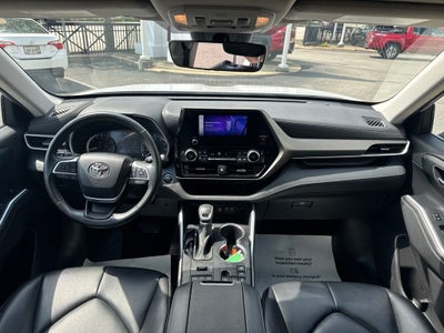 2023 Toyota Highlander XLE