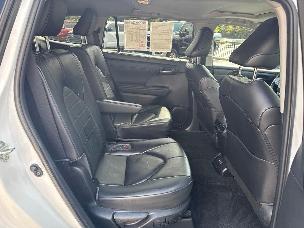 2023 Toyota Highlander XLE
