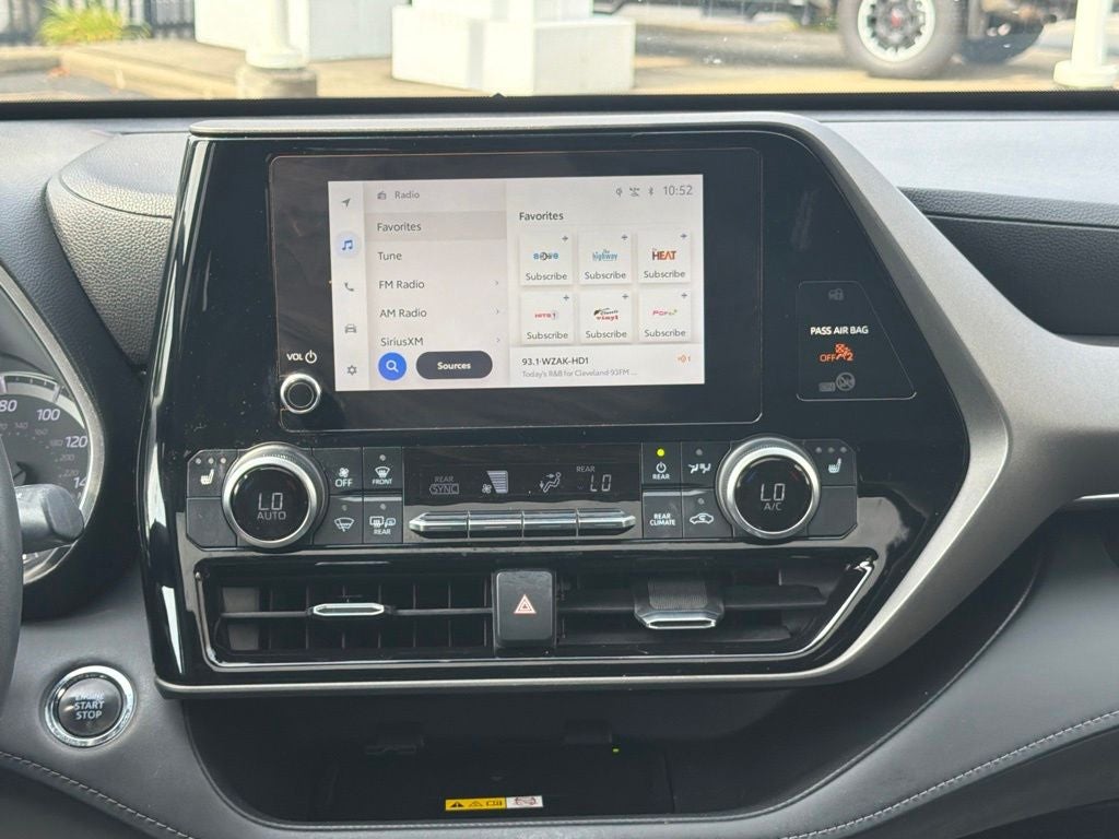 2023 Toyota Highlander XLE