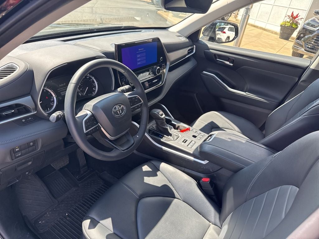 2024 Toyota Highlander XLE