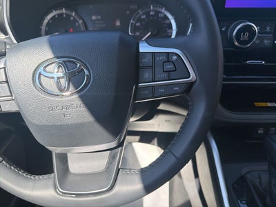 2024 Toyota Highlander XLE