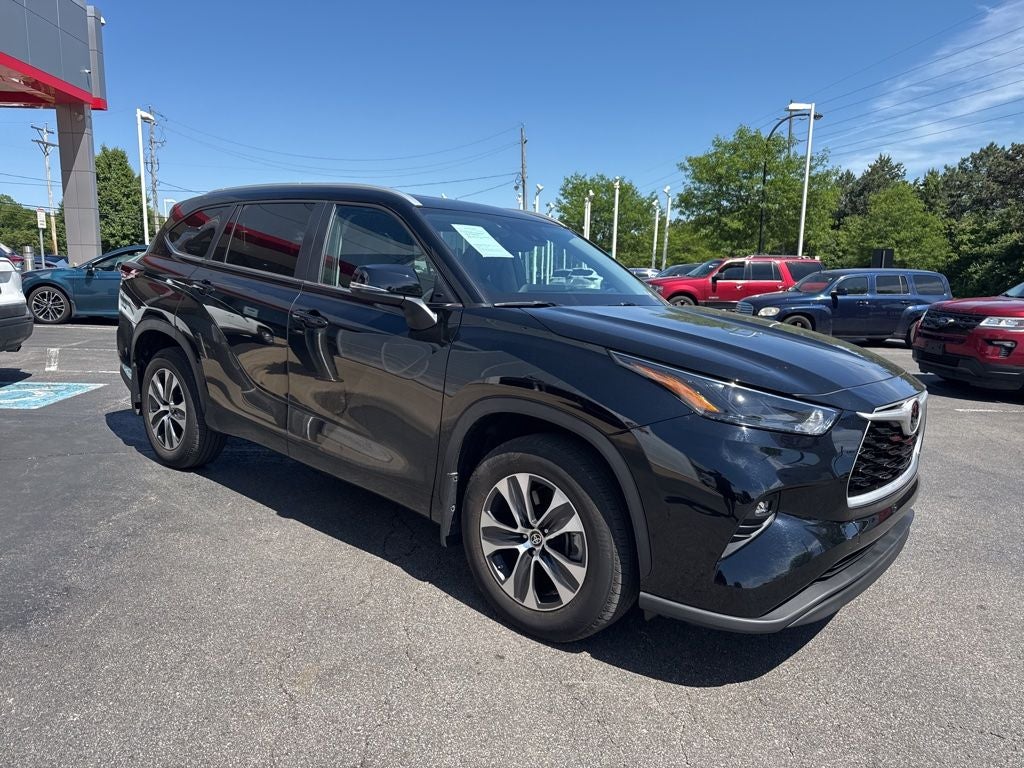 2024 Toyota Highlander XLE
