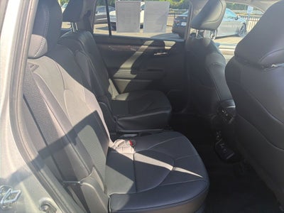 2023 Toyota Highlander Limited