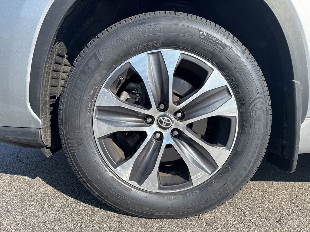 2024 Toyota Highlander XLE