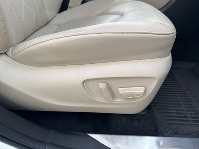 2024 Toyota Highlander Platinum