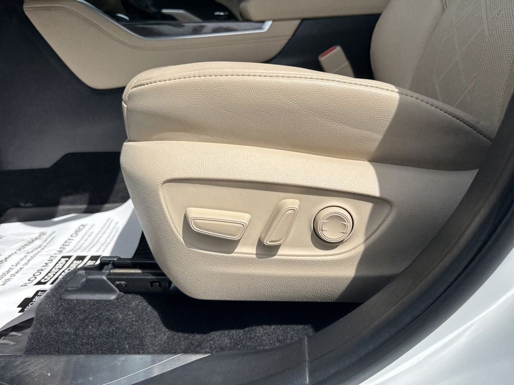 2024 Toyota Highlander Platinum