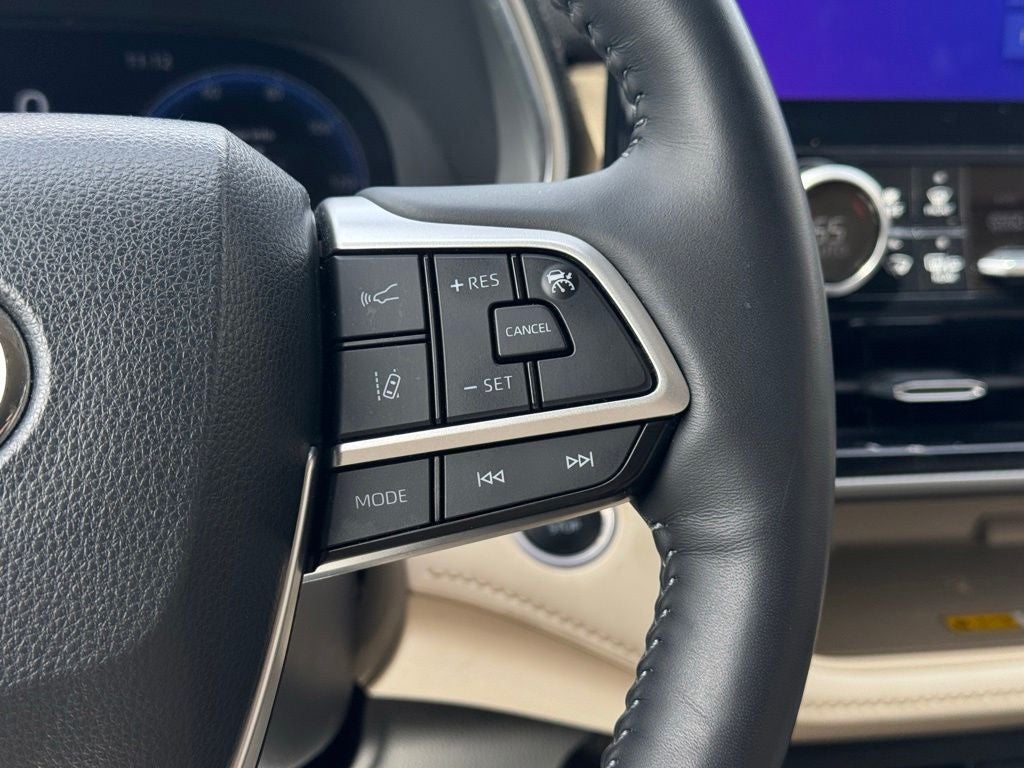 2024 Toyota Highlander Platinum