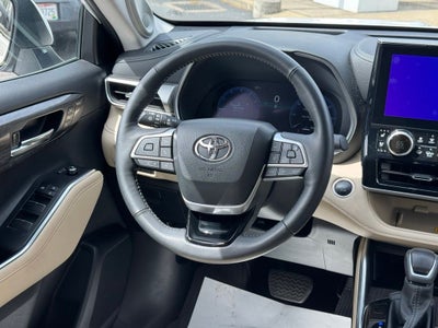 2024 Toyota Highlander Platinum