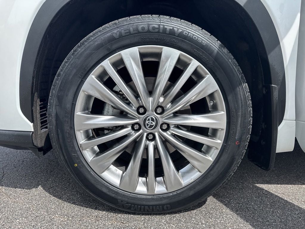 2024 Toyota Highlander Platinum