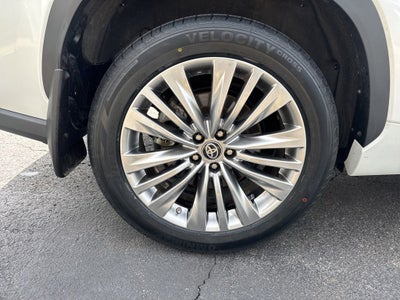 2024 Toyota Highlander Platinum