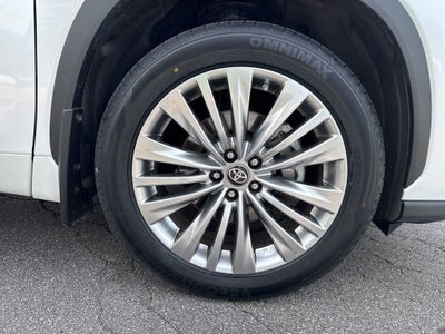 2024 Toyota Highlander Platinum