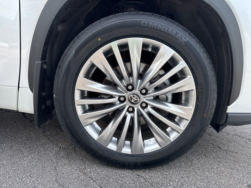 2024 Toyota Highlander Platinum