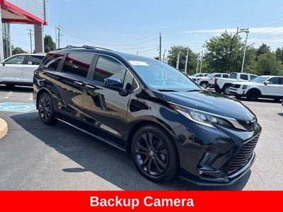 2022 Toyota Sienna XSE 7 Passenger