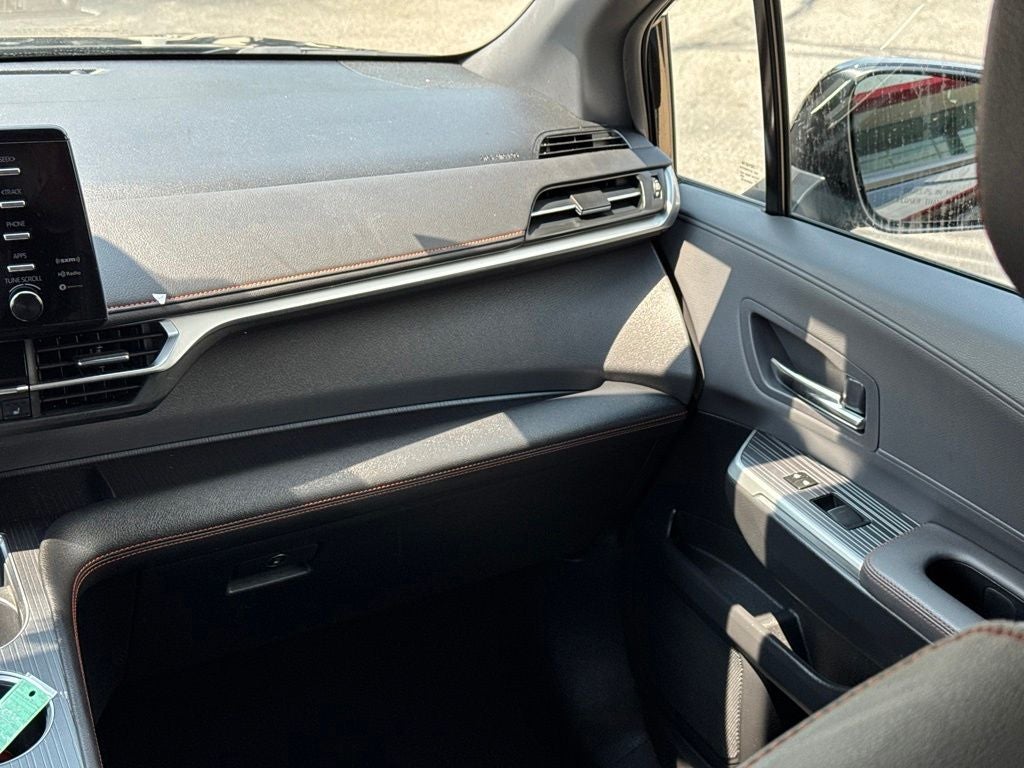 2022 Toyota Sienna XSE 7 Passenger