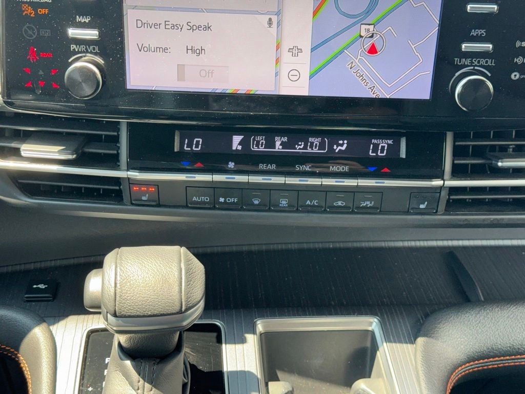 2022 Toyota Sienna XSE 7 Passenger