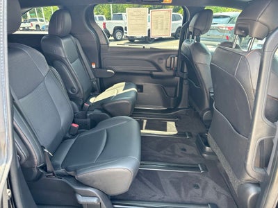 2022 Toyota Sienna XSE 7 Passenger