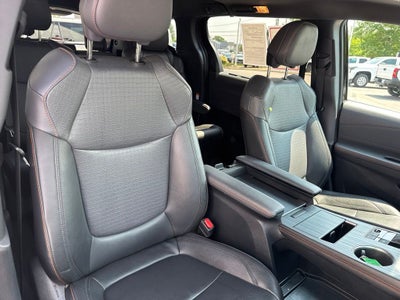 2022 Toyota Sienna XSE 7 Passenger