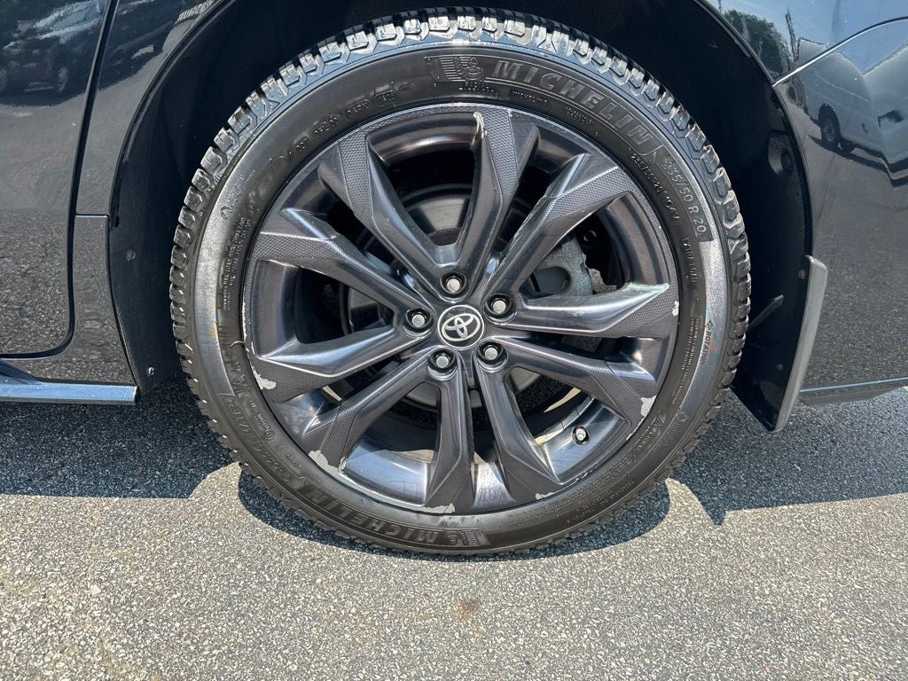 2022 Toyota Sienna XSE 7 Passenger