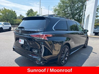 2022 Toyota Sienna XSE 7 Passenger