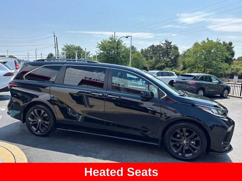 2022 Toyota Sienna XSE 7 Passenger