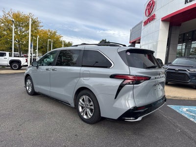 2023 Toyota Sienna XSE 7 Passenger