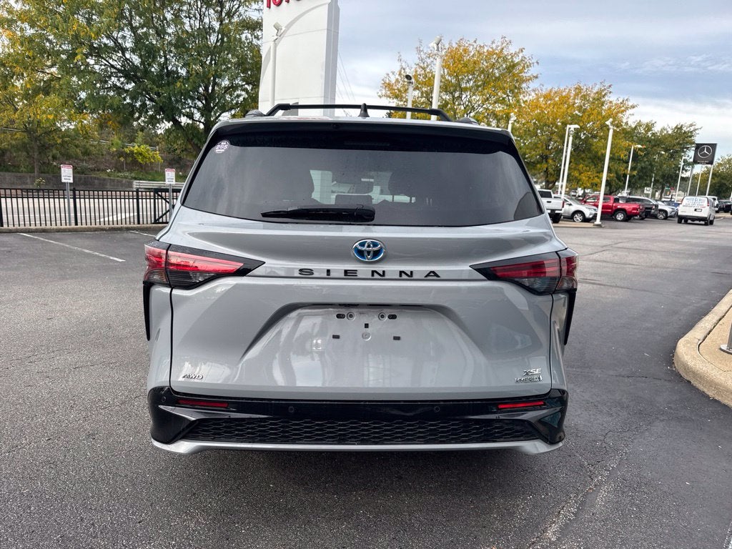 2023 Toyota Sienna XSE 7 Passenger
