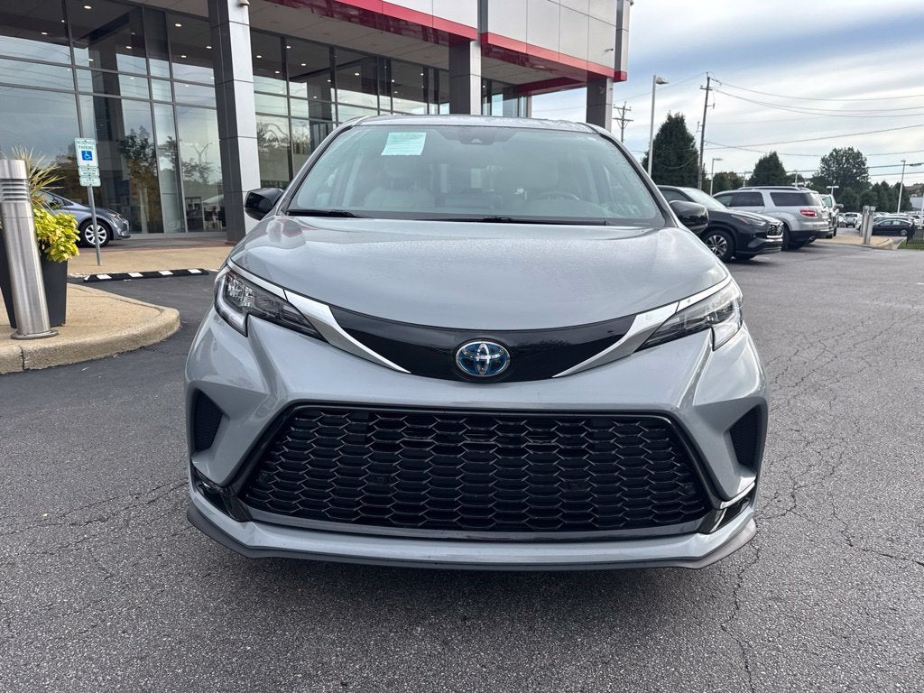 2023 Toyota Sienna XSE 7 Passenger